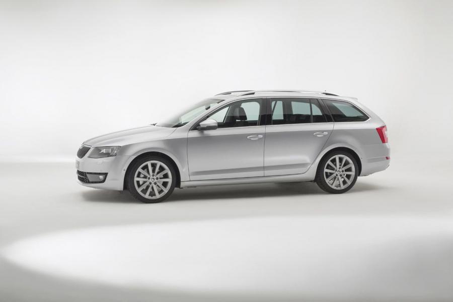  Skoda Octavia Combi 2013 года  (фото 5 из 26)